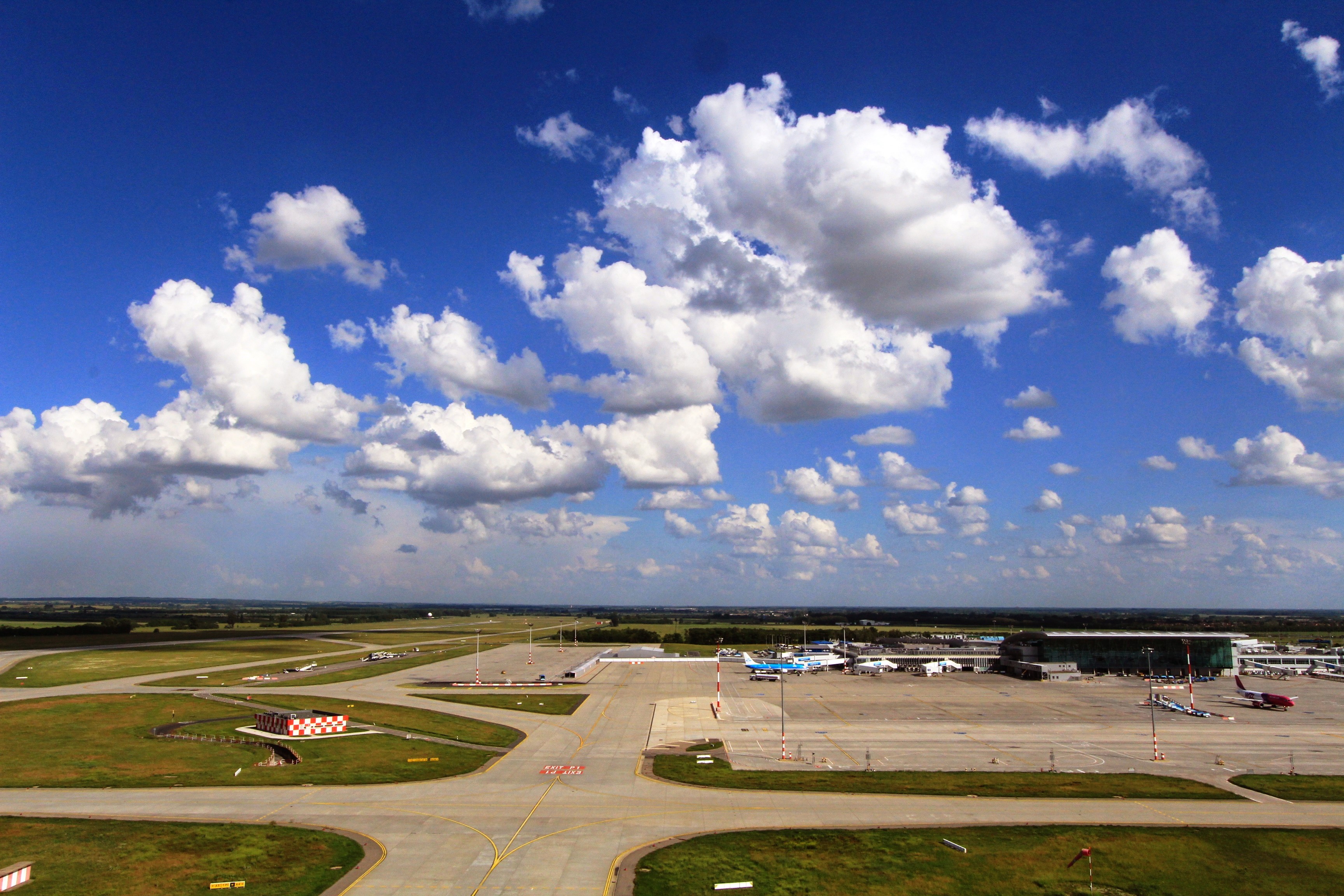 A repülőtéri fejlesztések értéke 70 milliárd forint környékén jár