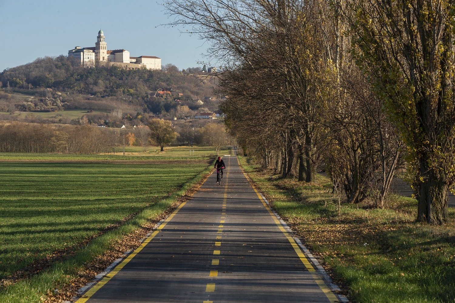 2030-ra a hazai kerékpárút-hálózat megközelíti a 15 ezer kilométert