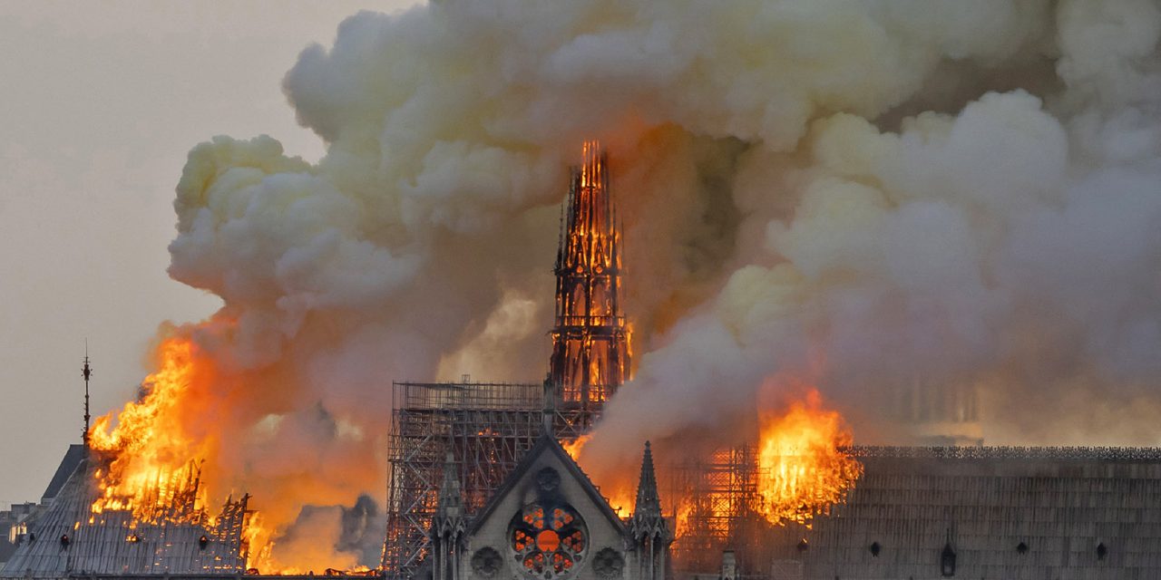 Gyűlnek az eurómilliók a Notre-Dame újjáépítéséhez