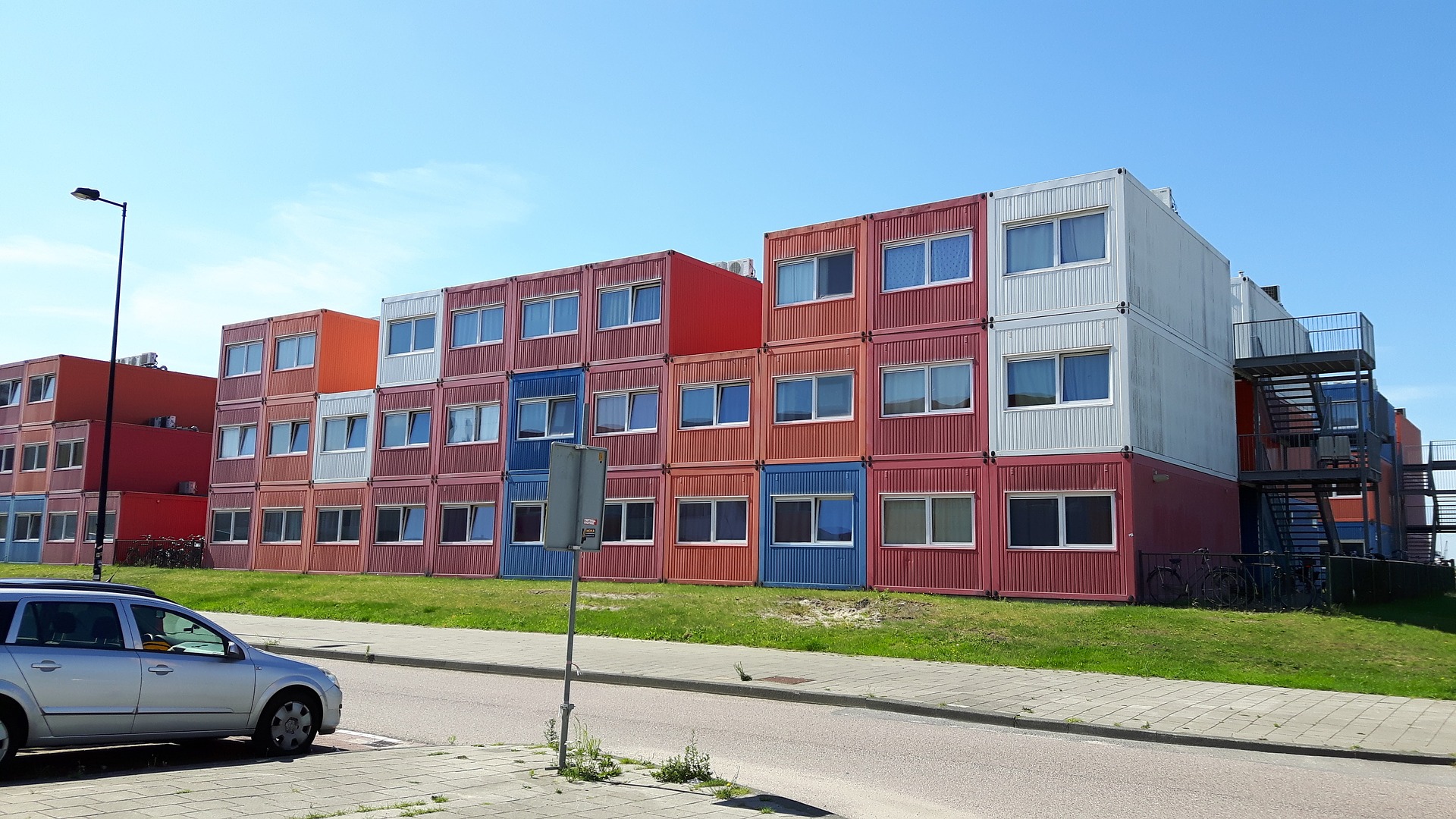 Magyar építőipari vállalatok lakókonténerekkel segítik a horvátországi földrengés károsultjait