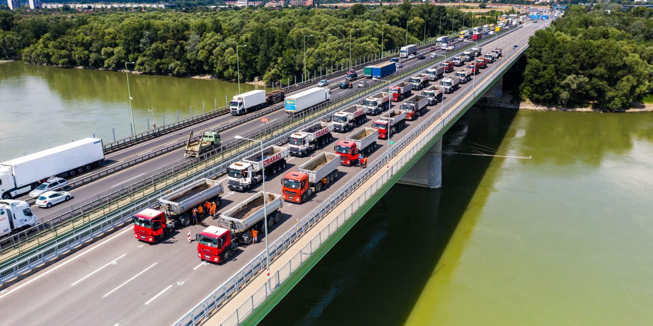 Ismét járható lesz az M0 hídja