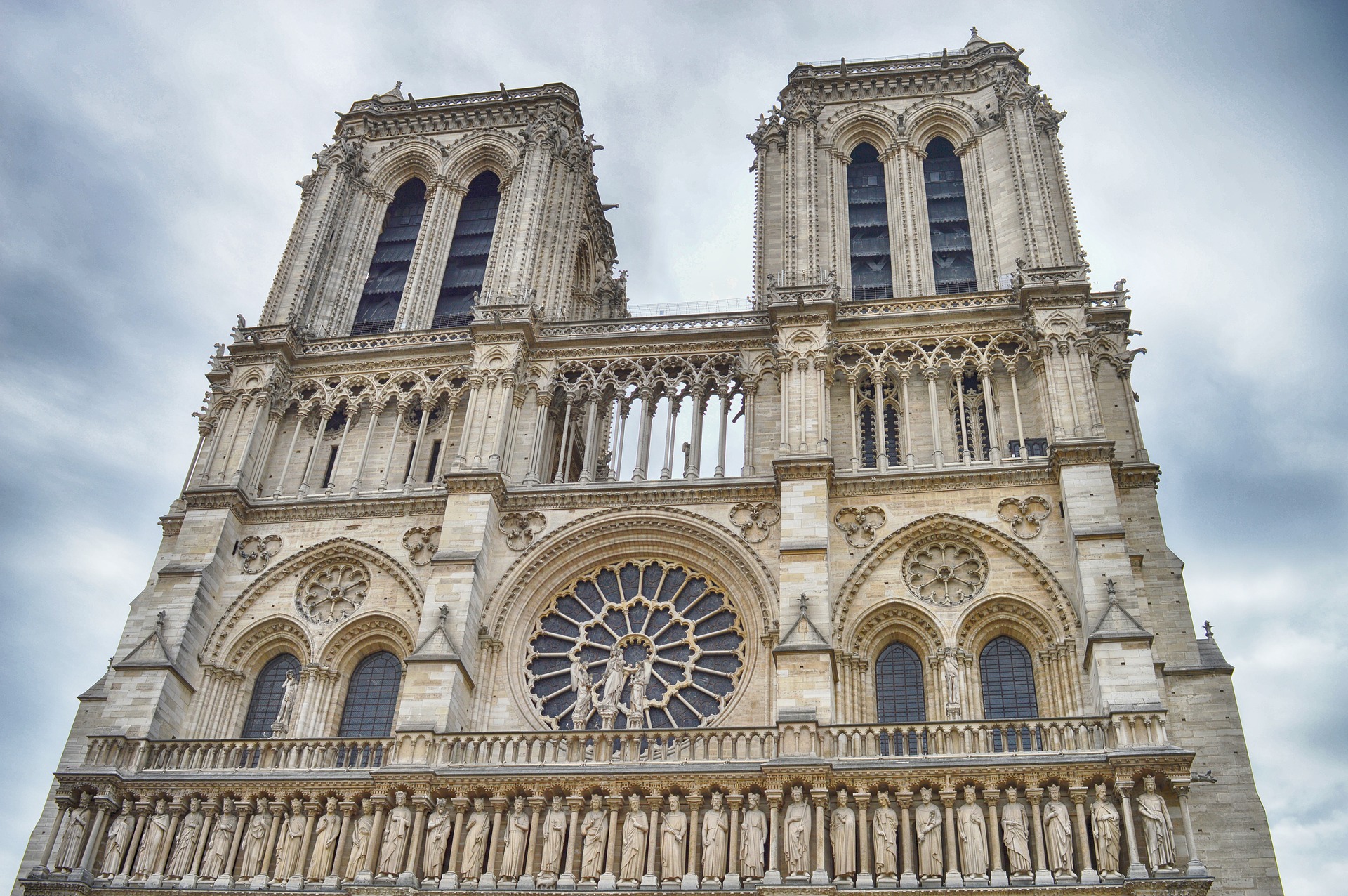 Mint a mesében: újabb viták a Notre-Dame rekonstrukciója körül