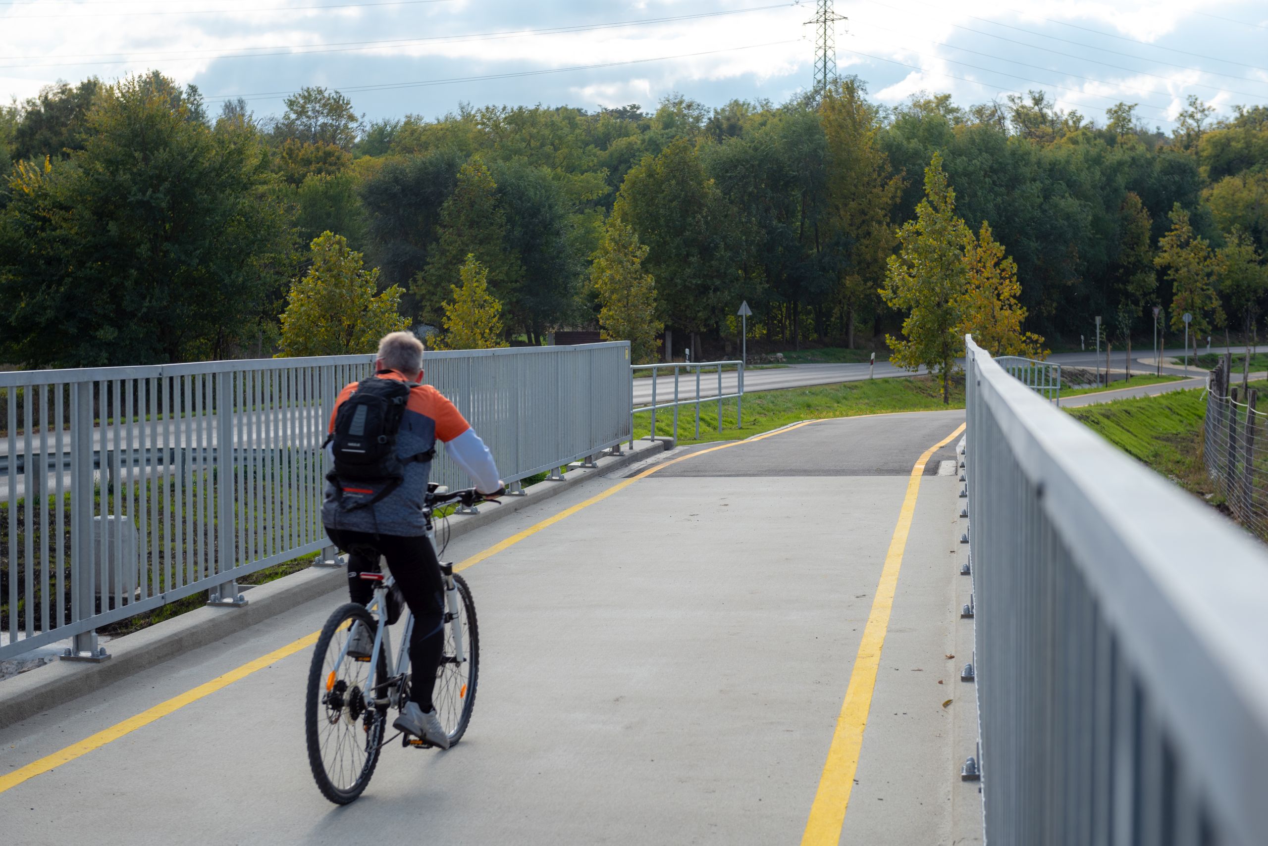 Befejezték a Budapest és Etyek közötti kerékpáros útszakasz építésének munkálatait