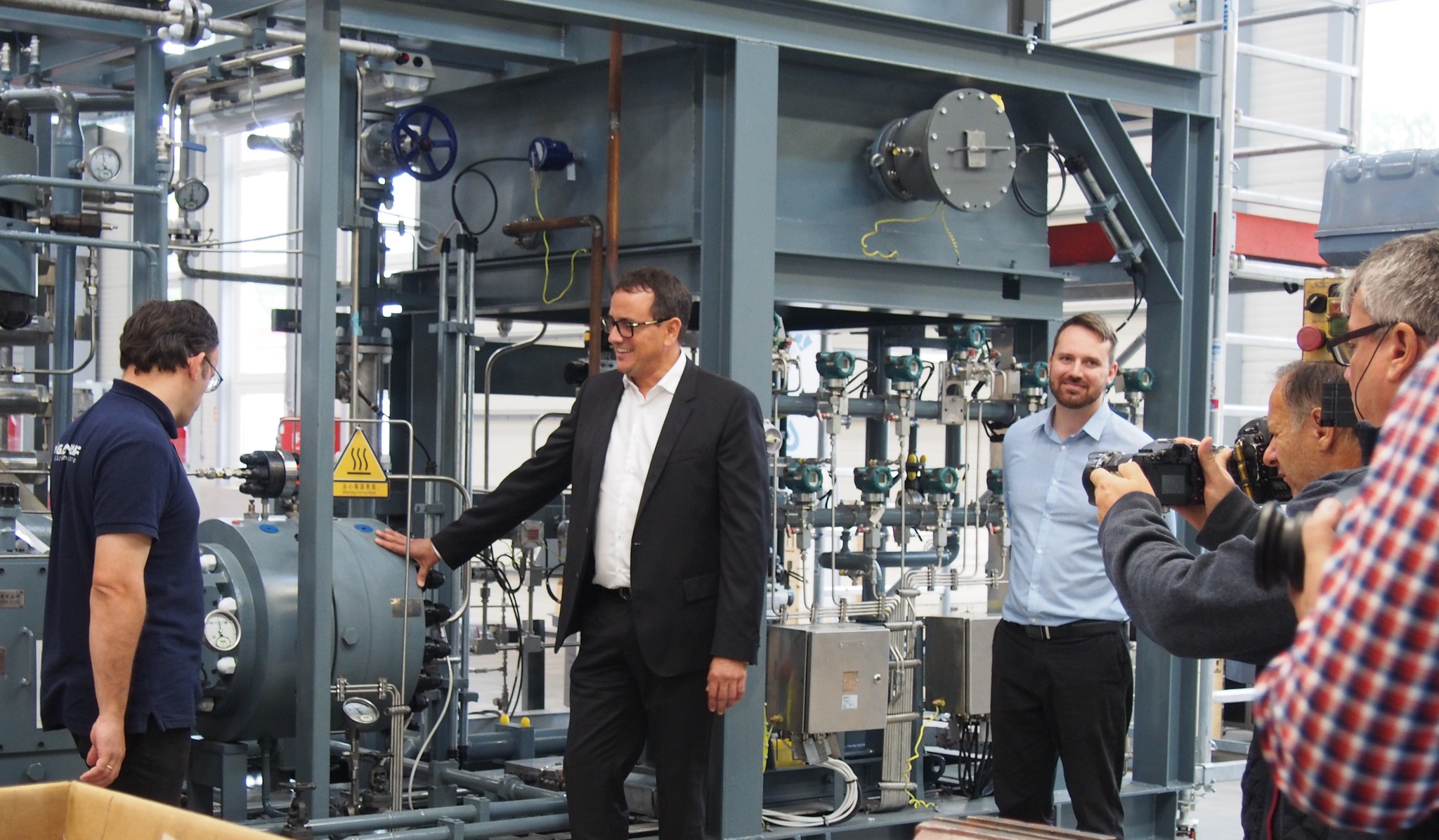 Beépítésre kész az első magyar ipari zöldhidrogén-projekt kompresszora