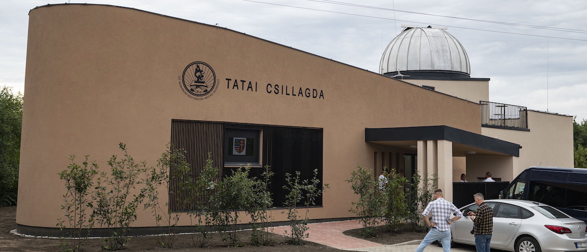 Átadták a felújított tatai csillagvizsgálót