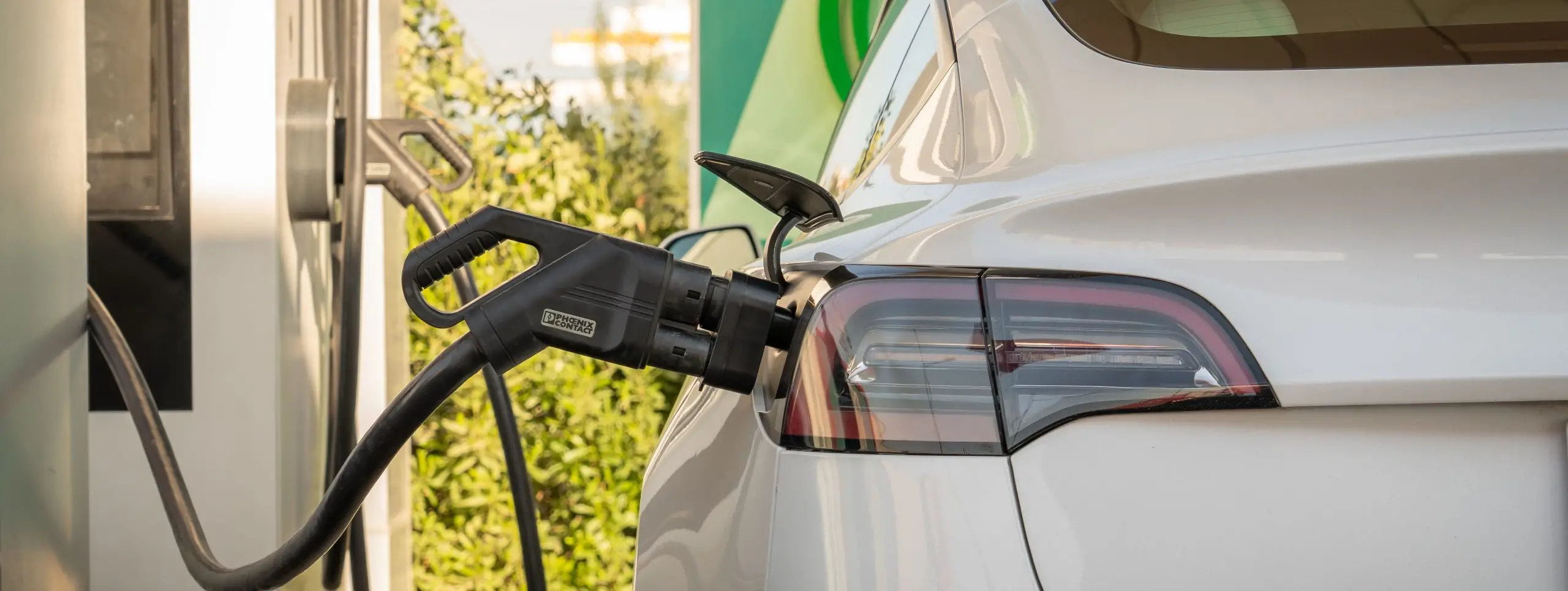 Eurostat: Tavaly mintegy 30 százalékkal nőtt az új elektromos autók száma az EU-ban