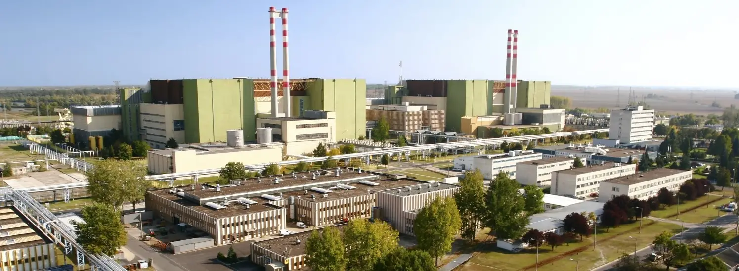 Újraindulhat a Dunamenti Erőmű, a paksi atomerőmű fél teljesítménnyel üzemel